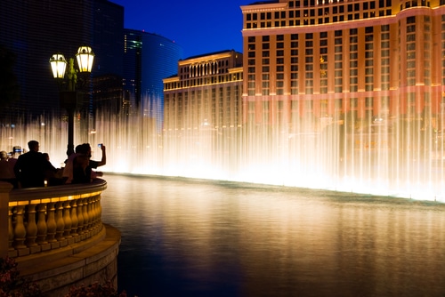 shutterstock 28636888-fountains-in-Las-Vegas (1) (1) (1)